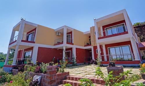 Hotel Treebo Trend Vrindavan Resort