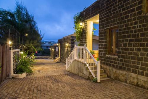 Par-x Mist View 9a Garden Villa 3bhk