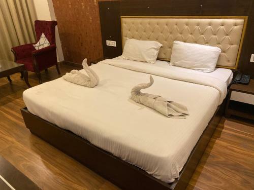 Hotel Ambika Residency Manali