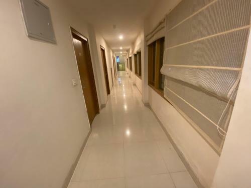 Hotel Ambika Residency Manali