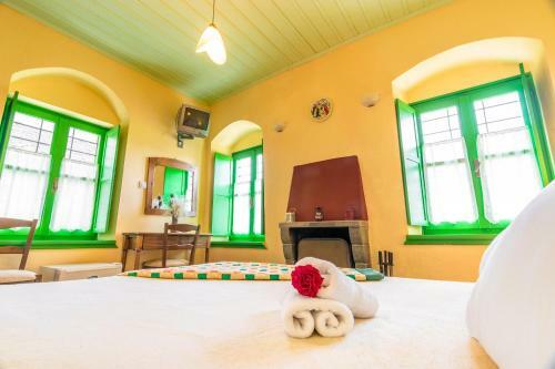Hostal Morfeas Guesthouse