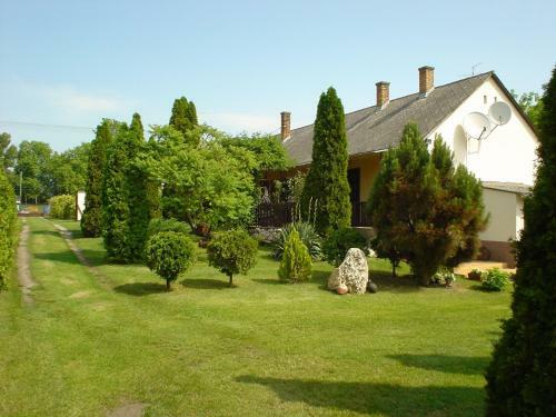 �r�kz�ld Apartmanok Balatonfenyves