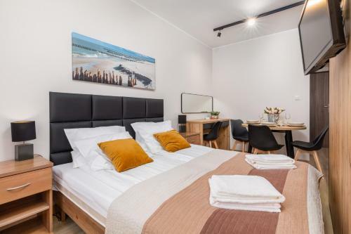 Apartament Planeta 300 Z Gara?em