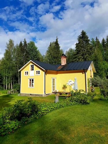 Ekemyra Swedish Artist House