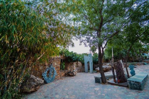 Villa Bougainvillaea - An Art Retreat