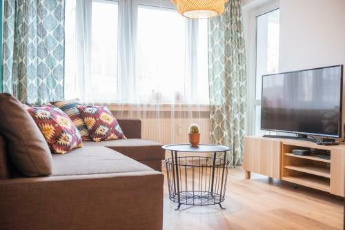 3-room Apartment 50m From Main Market