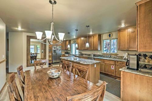 Lake Tahoe Shoreside Retreat Stunning Lake Views!