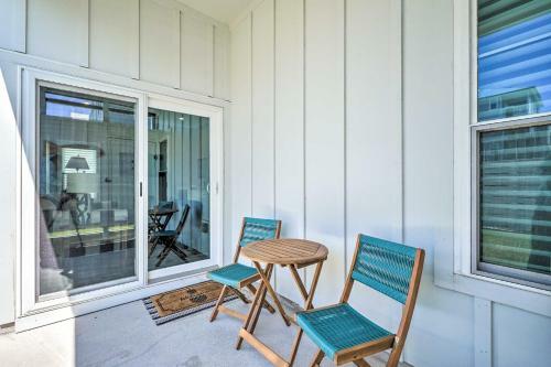 Bright Coastal Abode With Porch And Beach Access!