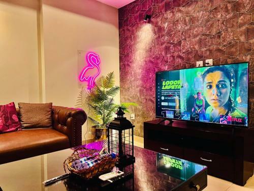 Flamingo Luxury Apartments.