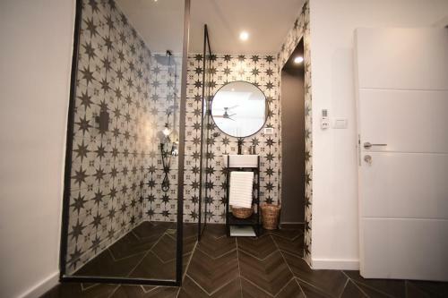 Z32 Luxury Boutique Apartments