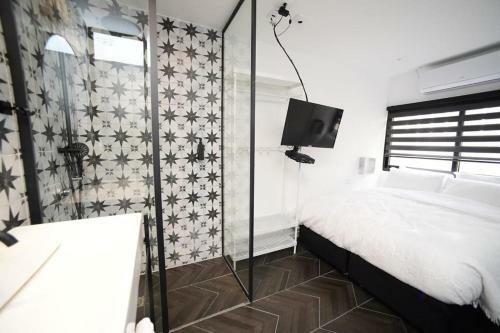 Z32 Luxury Boutique Apartments