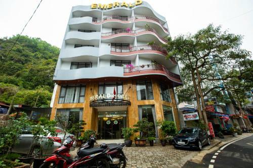 Emerald Hotel C�t B�