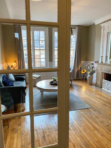 Apartamento Appartement Chic, 3 Chambres, Hyper Centre-ville