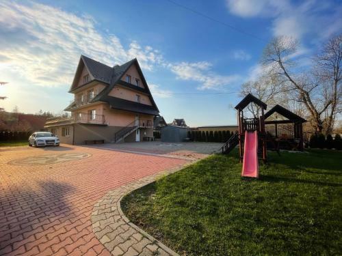 Bed & Breakfast Pokoje Go?cinne Letycja