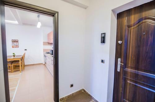Apartamento Isaran Grand Studios