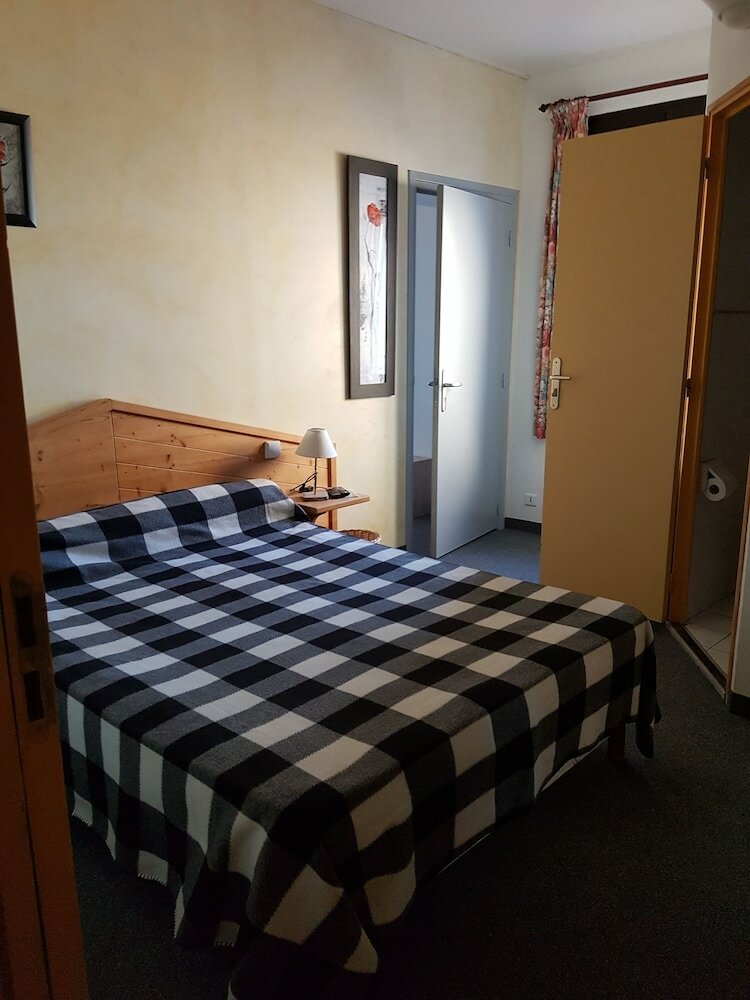 Hotel Altitude 823