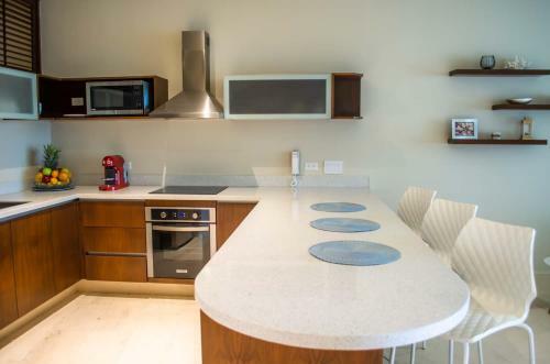 Luxury Apartment - Condo Miranda Ocean View Rooftop