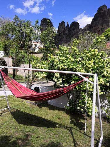 Sotiris Idyllic Garden House