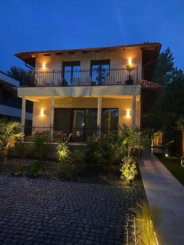 Dv Premium Apartments