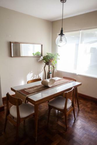 Casa Grande Y C�moda En El Centro De Esquel
