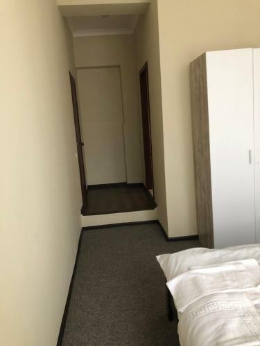 El Mundo Apartments