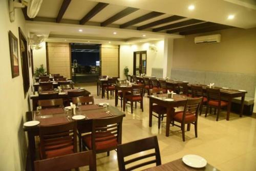 Hotel Lemon Park By Rosefinch