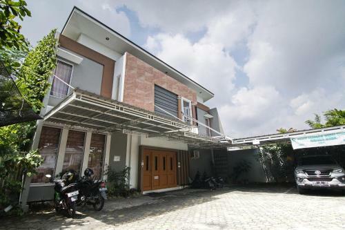 Hotel Oyo 91066 Wisma Cemara