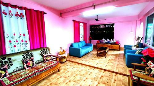 Silver Peak Homestay