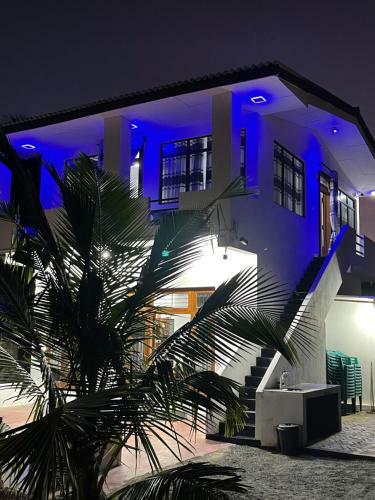 Hostal Alhazm Beach Villa & Resort