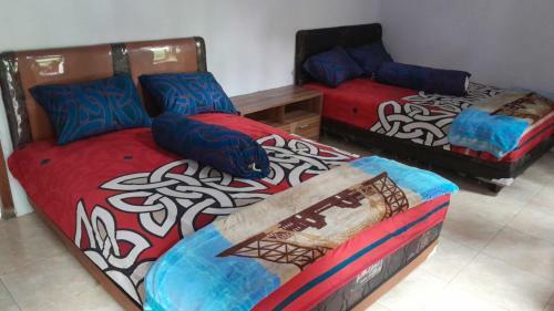 Arya Paspan Camp