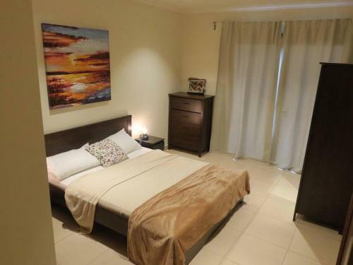 Lovely 1 Bed Served Apartment With Pool