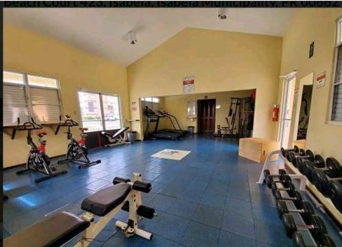 Apartamento *beach Front Oasis With Fast Wifi & A/c*