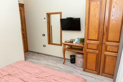 Hostal Utopia Guest House