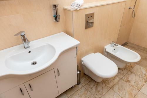 Hostal Utopia Guest House