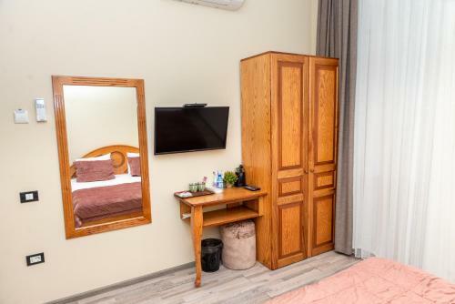 Hostal Utopia Guest House