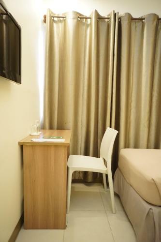 Hotel The Center Suites
