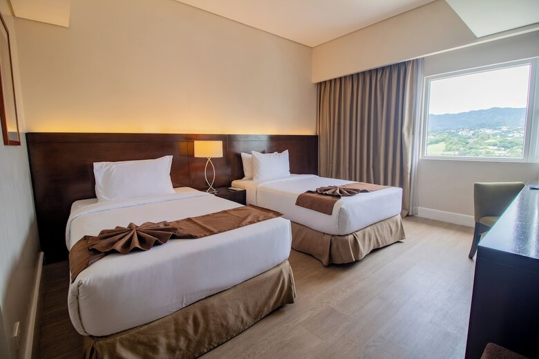 Harolds Hotel