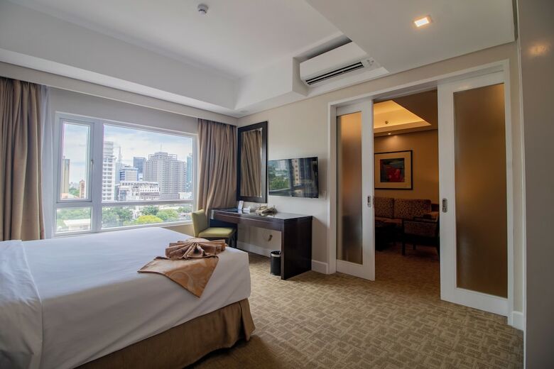 Harolds Hotel