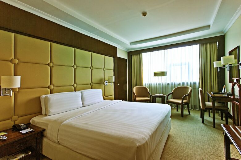 Cebu Parklane International Hotel