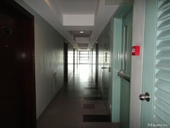 Hotel City Suites Ramos Tower By Crown Regency