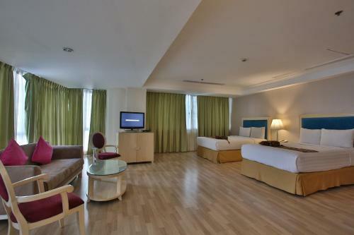 Crown Regency Hotel & Towers