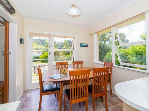 Wai Whare - Beachfront Kuaotunu
