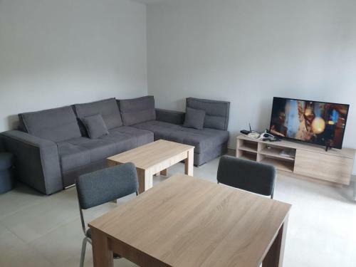 Apartment With Garden
