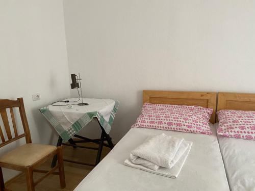 Hostal North Gate Guest House And Camping