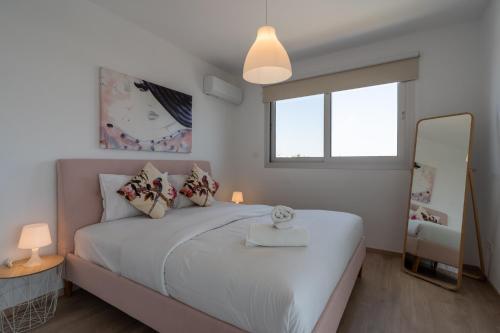 Apartamento Harmonia 2-br Apt In Livadia + Pool