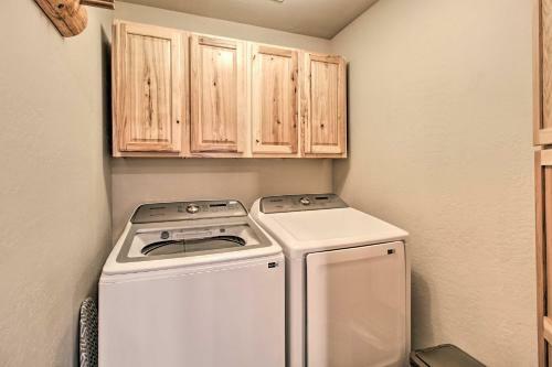 Pinetop Crossing Home - Walk To Golf Course!