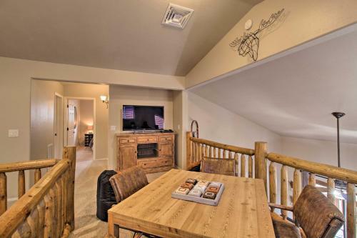 Pinetop Crossing Home - Walk To Golf Course!