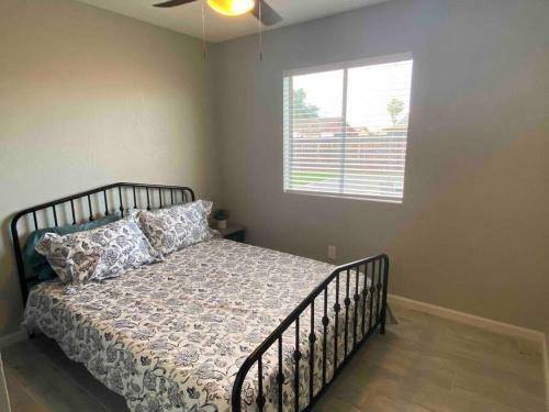Cubs Corner - 4 Bed 2 Bath Retreat.