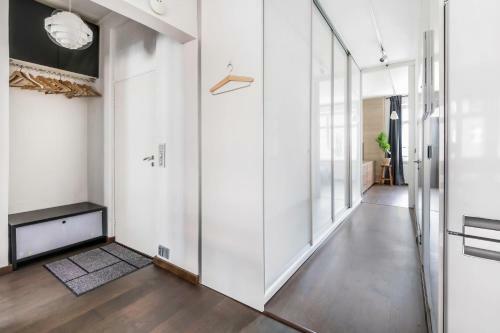 Apartamento Wehost Top Floor Transformable 2br 8min To Centrum