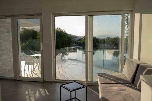 Luxury Villa Buna